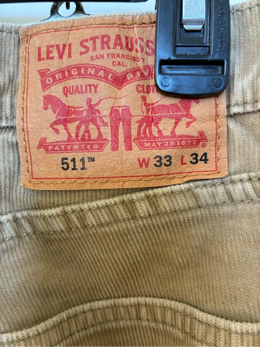 Men's LEVIS Corduroy Pants in Tan